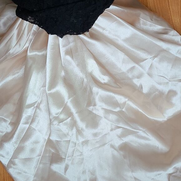 Black Lace Formal Gown Grad Bridesmaid Low Back with Train - Picture 9 of 15